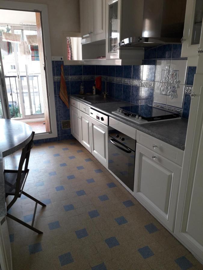 Chambre B2 Dans Un Appartement En Colocation Marseille Eksteriør bilde