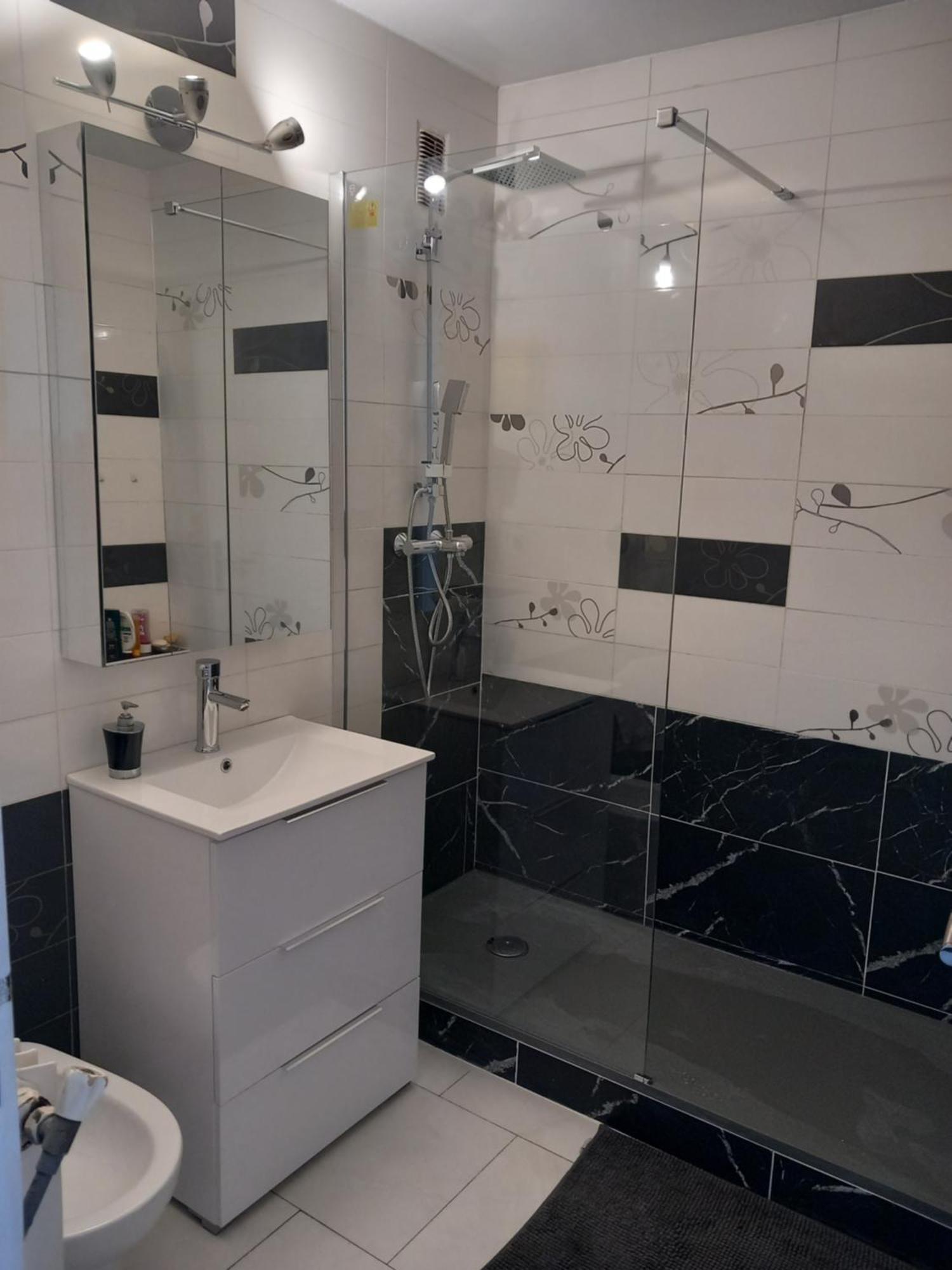 Chambre B2 Dans Un Appartement En Colocation Marseille Eksteriør bilde